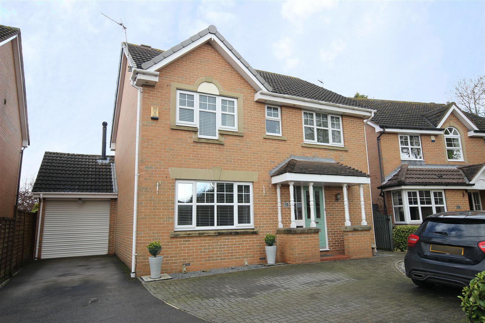 Matthew Limb Property for sale in West Hull